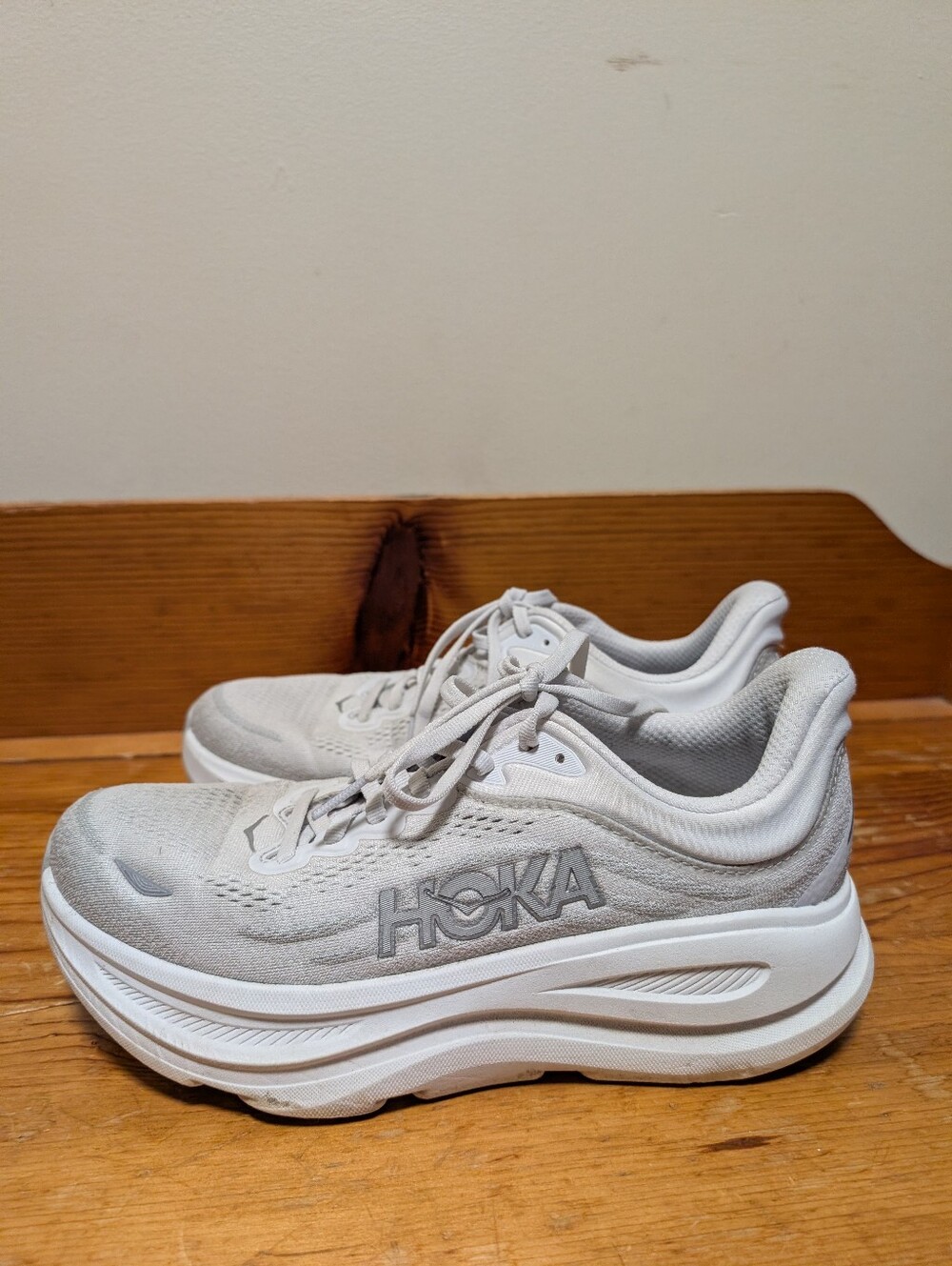 HOKA Bondi 9 Women’s 9D Wide White Gray Max Cushion Running Shoes